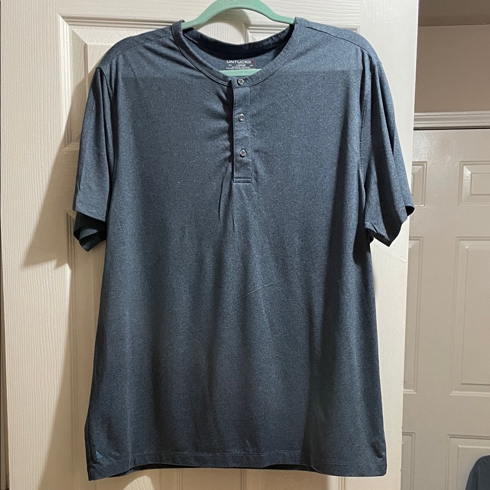 UNTUCKit Charcoal Short Sleeve Henley